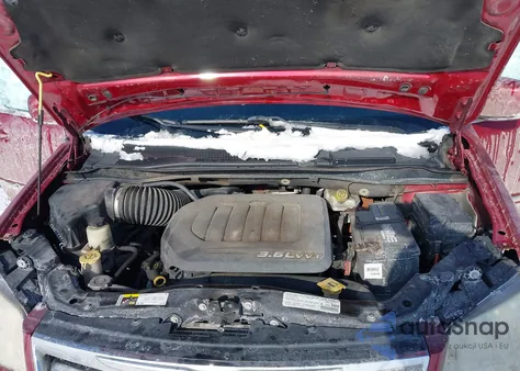 2014 Chrysler Town & Country Touring from USA, damaged, VIN 2C4RC1BGXER159121